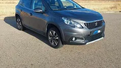 Cinza Usado 2019 Peugeot 2008 Allure SUV | € 13.500 (Preço justo)