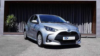 Usado 2021 Toyota Yaris Hybrid Comfort | € 19.990 (Bom preço)