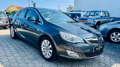 Cinza Usado 2010 Opel Astra Enjoy Citadino | € 6.990 (Preço justo)