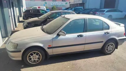 Cinzento Usado 1999 Honda Civic Citadino | € 1.069 (Preço justo)