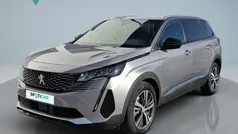 Cinzento Usado 2023 Peugeot 5008 Allure Monovolume | € 31.990 (Bom preço)