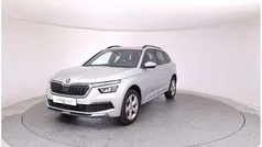 Cinzento claro metalizado Usado 2024 Skoda Kamiq SUV | € 22.990 (Preço justo)