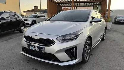 Usado Kia ProCeed GT-Line 120 HP (88 kW) 2022 Carrinha