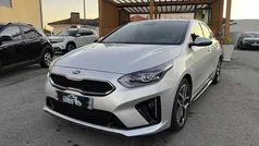 Cinzento Usado 2022 Kia ProCeed GT-Line Carrinha | € 19.450 (Preço justo)