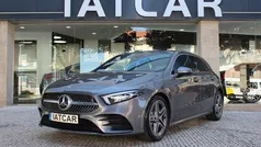Cinza Usado 2019 Mercedes A180 AMG line Sedan | € 25.900 (Preço justo)
