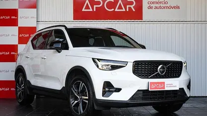 Usado Volvo XC40 Plus 129 HP (94 kW) 2023 SUV