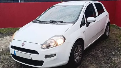 Usado 2018 Fiat Punto Easy Citadino | € 8.750 (Preço justo)