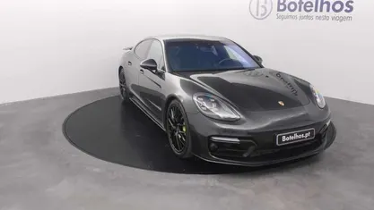 Usado Porsche Panamera 680 HP (500 kW) 2017 Sedan
