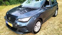 Cinzento Usado 2023 Seat Arona Style SUV | € 17.950 (Preço justo)