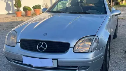Cinzento Usado 2006 Mercedes SLK230 Cabrios | € 9.500