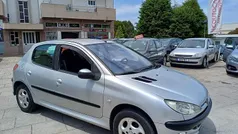 Usado 2003 Peugeot 206 | € 1.965 (Bom preço)