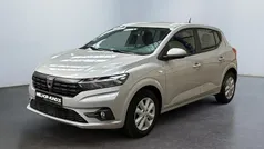 Cinza Usado 2022 Dacia Sandero Comfort Citadino | € 14.500 (Preço justo)