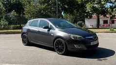 Castanho Usado 2010 Opel Astra Enjoy Citadino | € 6.900 (Preço justo)