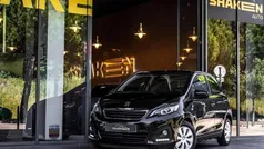 Preto Usado 2017 Peugeot 108 Active Citadino | € 9.550 (Preço justo)