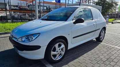 Usado 2006 Peugeot 206 Citadino | € 2.990 (Preço justo)