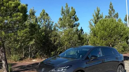 Usado 2023 MG MG4 EV Citadino | € 23.250 (Preço justo)