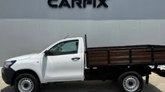 Branco Usado 2018 Toyota HiLux Pickup | € 28.999 (Preço justo)