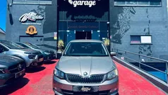 Cinzento Usado 2015 Skoda Fabia | € 9.990 (Super Preço)