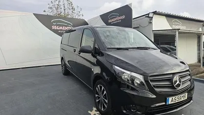 Usado Mercedes Vito 136 HP (100 kW) 2022 Preto Van