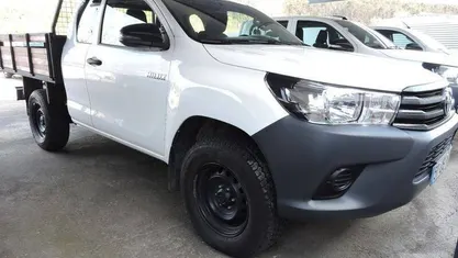Usado Toyota HiLux 150 HP (110 kW) 2018 Branco Pickup