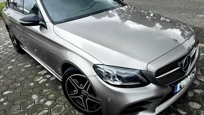 Usado 2020 Mercedes C300 | € 29.800 (Bom preço)