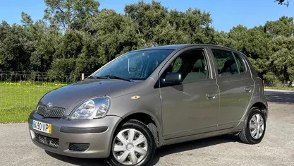 Usado Toyota Yaris 65 HP (47 kW) 2003 Citadino