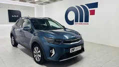 Azul Usado 2024 Kia Stonic SUV | € 18.899 (Preço justo)