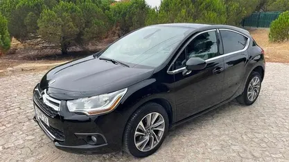 Usado Citroën DS4 112 HP (82 kW) 2011 Preto Citadino