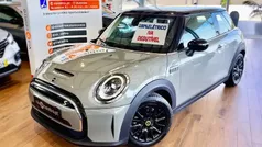Cinza Usado 2021 Mini Cooper SE Classic Citadino | € 18.900 (Bom preço)