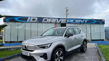 Usado Volvo XC40 Core 169 kW (231 HP) 2022 SUV