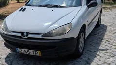 Branco Usado 2002 Peugeot 206 Citadino | € 1.800 (Bom preço)