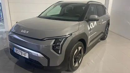 Cinza Usado 2024 Kia EV3 SUV | € 34.900 (Preço justo)
