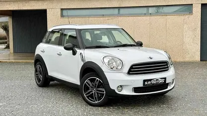 Usado Mini Countryman 90 HP (66 kW) 2011 Branco SUV