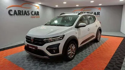 Usado Dacia Sandero Stepway 101 HP (74 kW) 2021 Branco SUV