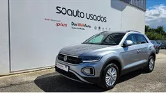 Cinzento claro metalizado Usado 2024 VW T-Roc SUV | € 23.990 (Preço justo)