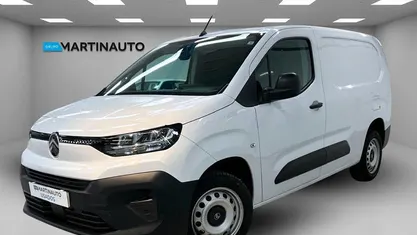 Usado Citroën Berlingo 102 HP (75 kW) 2025 Branco Monovolume