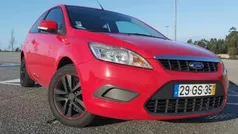 Vermelho Usado 2008 Ford Focus Sedan | € 4.000 (Preço justo)