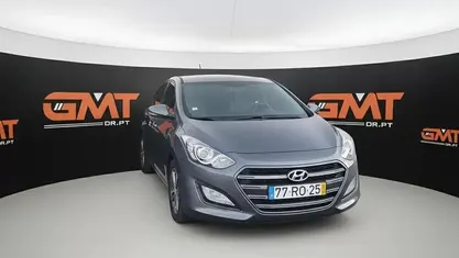 Cinza antracite Usado 2016 Hyundai i30 Style Citadino | € 11.490 (Preço justo)