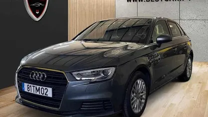 Usado Audi A3 150 HP (110 kW) 2017 Cinzento Citadino