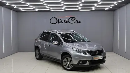 Usado Peugeot 2008 102 HP (75 kW) 2019 SUV