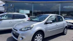 Cinzento Usado 2011 Renault Clio II Dynamique | € 5.980 (Preço justo)