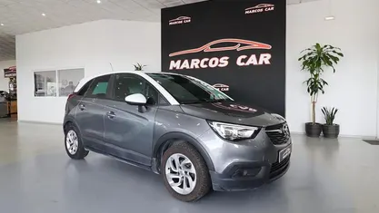 Usado Opel Crossland X Edition 81 HP (59 kW) 2018 Cinza SUV