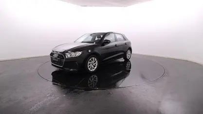 Preto Usado 2024 Audi A1 Sportback Advanced Citadino | € 23.900 (Preço justo)