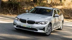 Cinza Usado 2021 BMW 330e Carrinha | € 29.900 (Super Preço)