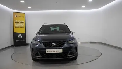 Usado Seat Arona FR 110 HP (80 kW) 2023 Cinza SUV