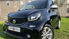 Preto Usado 2015 Smart ForTwo Coupé Passion Coupé | € 8.499 (Preço justo)