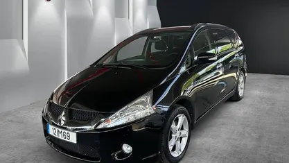 Preto Usado 2009 Mitsubishi Grandis | € 9.990 (Preço justo)