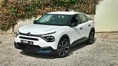 Branco Usado 2023 Citroën e-C4 Feel SUV | € 24.900 (Preço justo)
