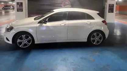 Usado Mercedes A180 109 HP (80 kW) 2014 Branco Citadino