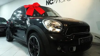 Usado 2010 Mini Countryman SUV | € 14.250 (Preço justo)